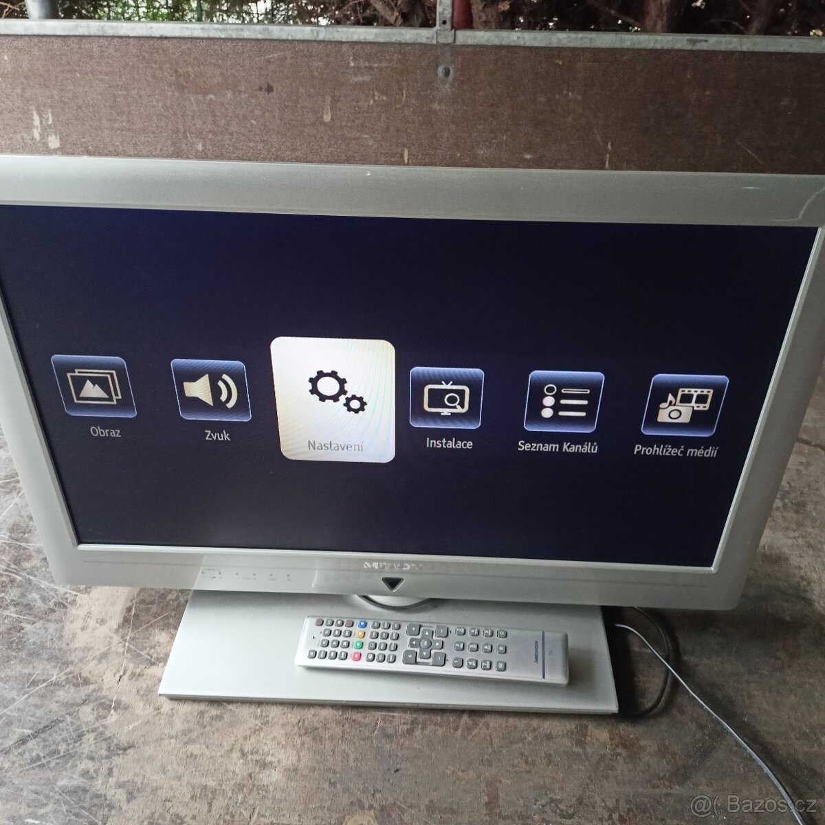 Televize 66cm