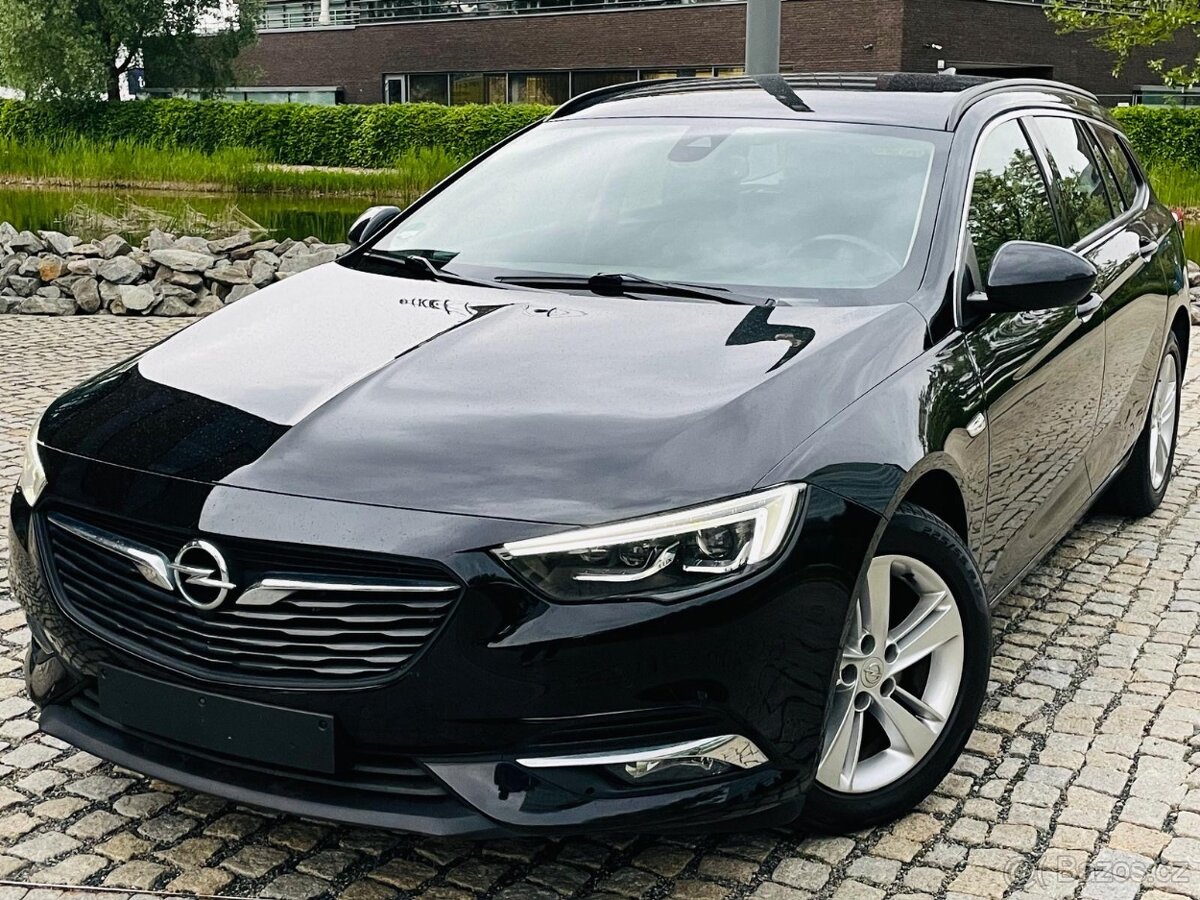 Opel Insignia 2.0 CDTI 125KW MANUÁL LED LUX NAVI SERVISKA