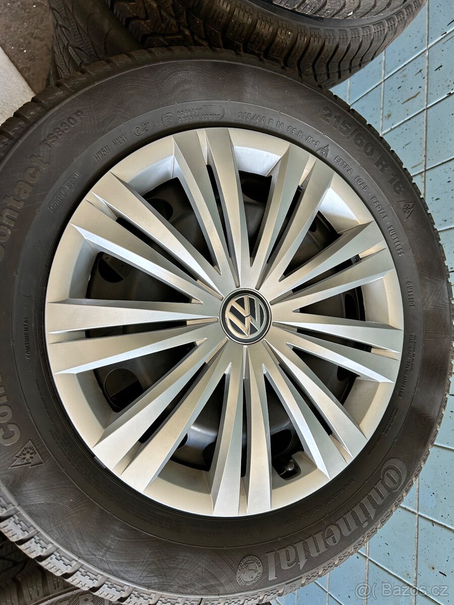 Škoda Karog, 215/60/16 zánovní zimní sada