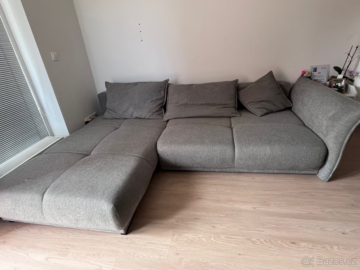 Rozkladací gauč