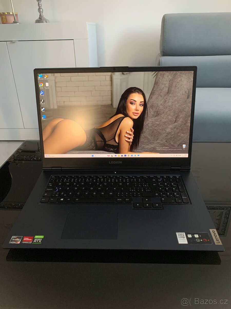 Herní notebook Lenovo Legion - RTX 3060 i7 32 GB