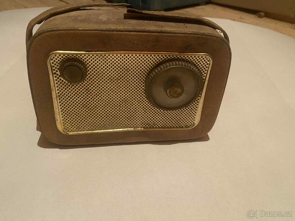 TESLA T2800B – retro přenosné rádio v orig. koženém pouzdře