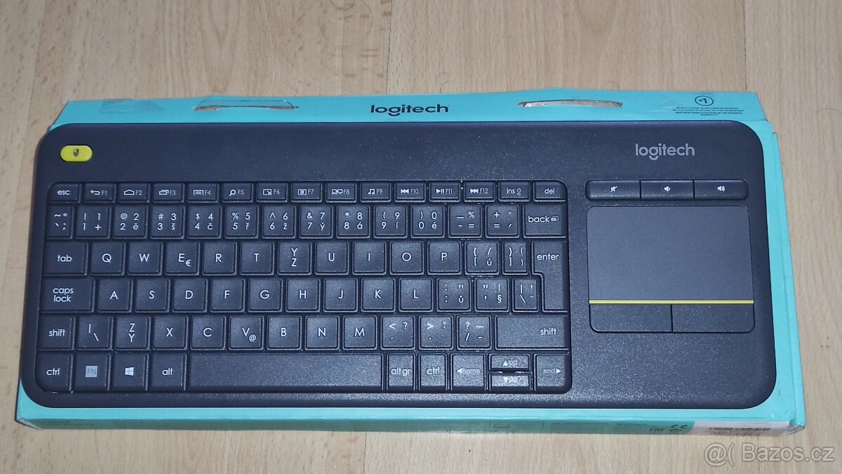 Bezdrátová klávesnice Logitech
