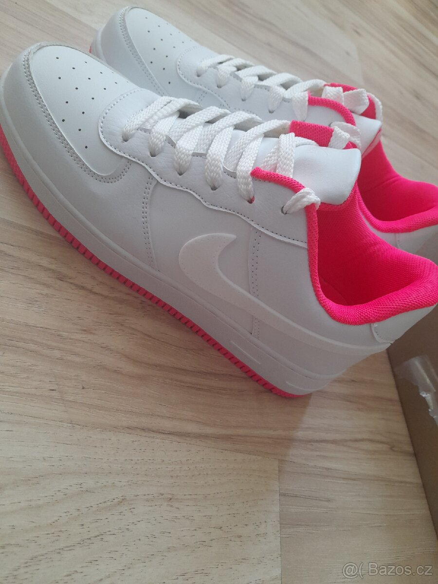 Boty Nike