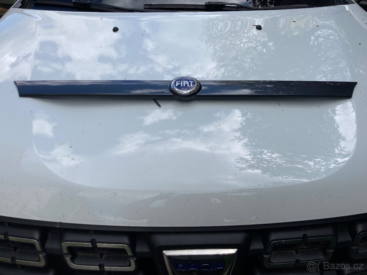 Zadní lišta na fiat Stillo