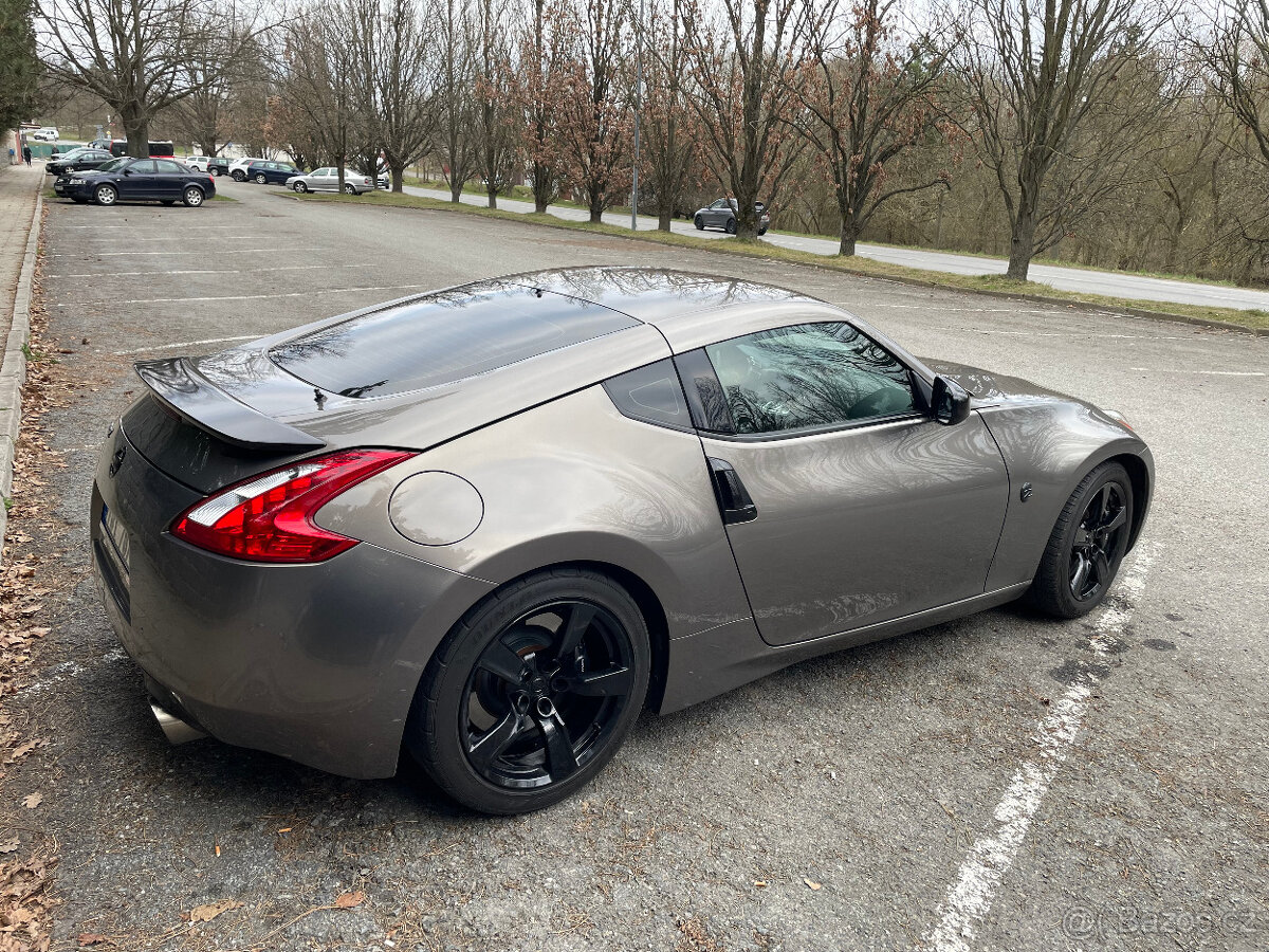 Nissan 370Z