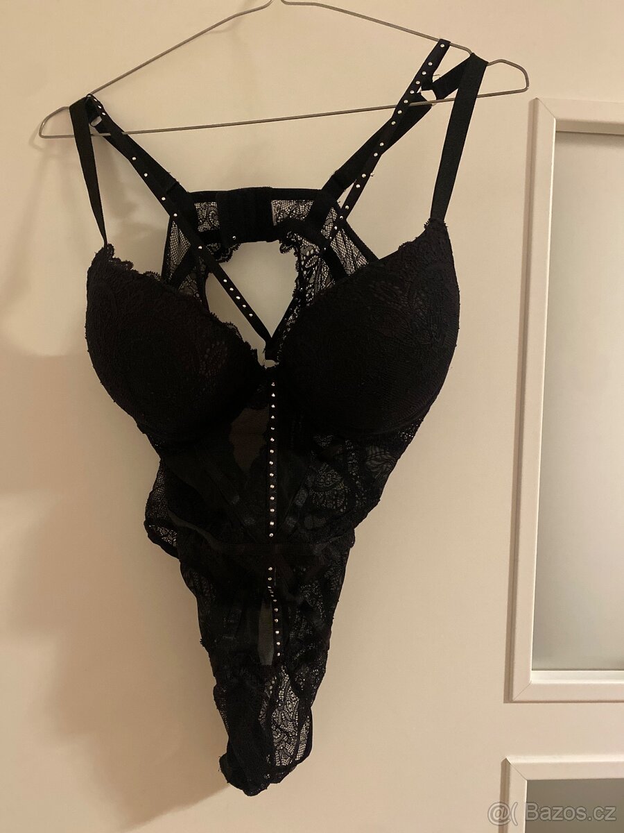 Body černé sexy