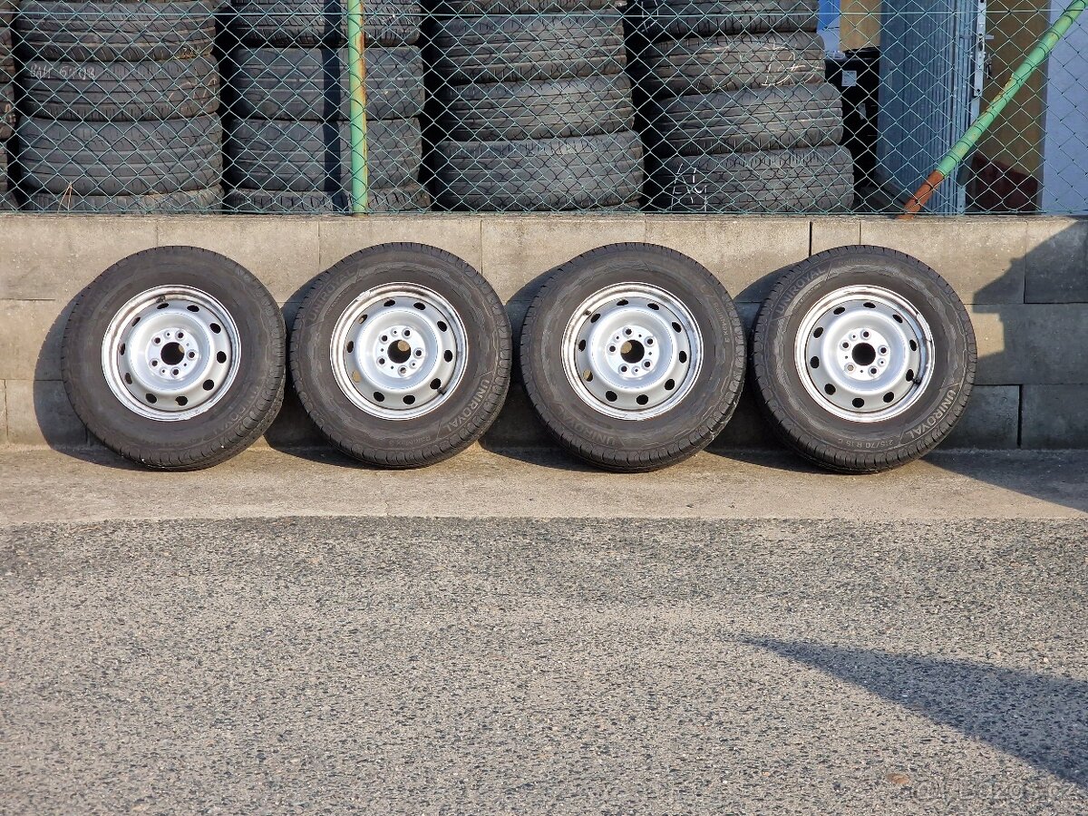 215/7015C Letní kola Peugeot Boxer 5x118