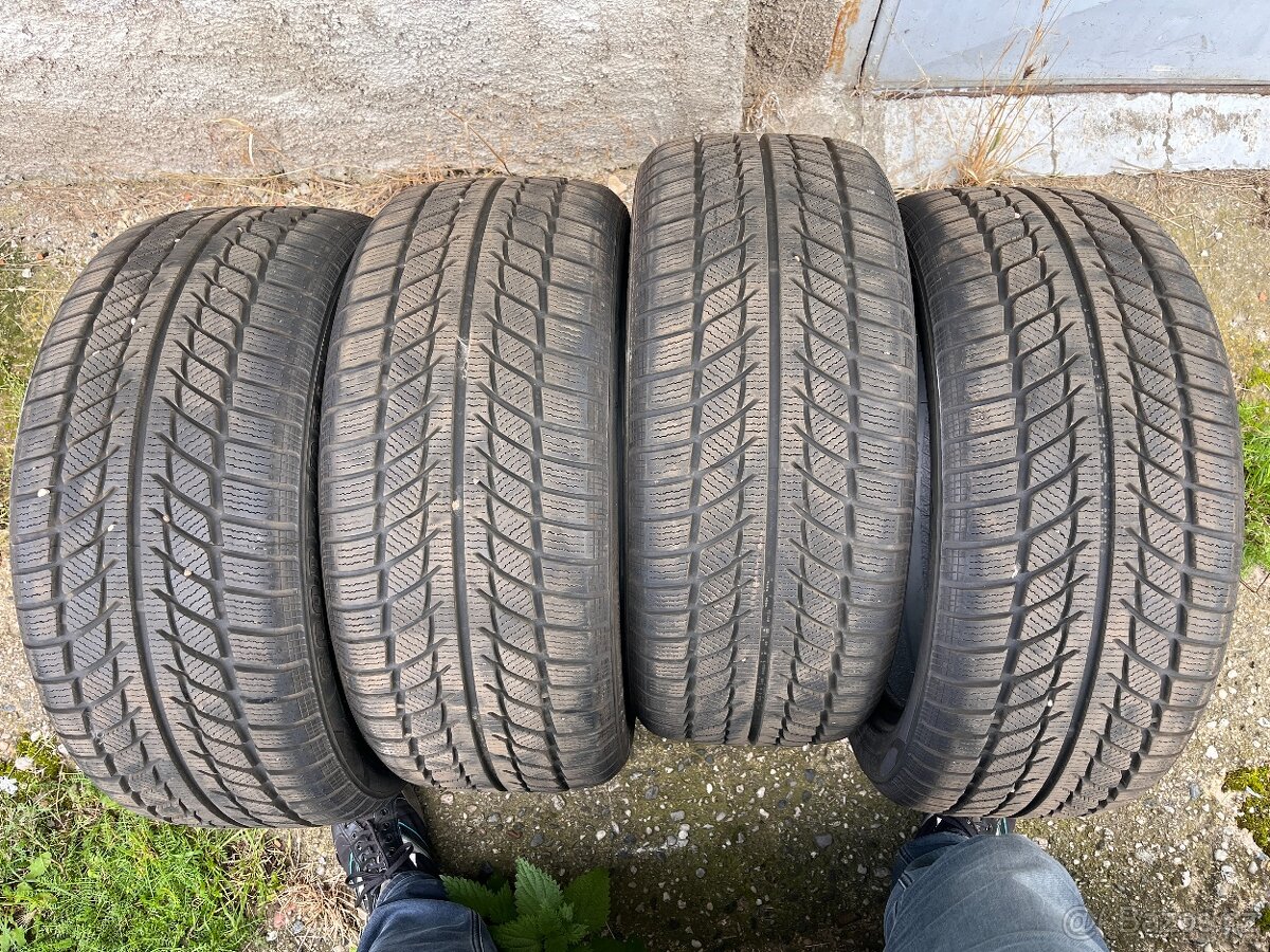 4x 235/45R17 97H, GOODRIDE SW 608, ZIMNÍ, ZÁNOVNÍ