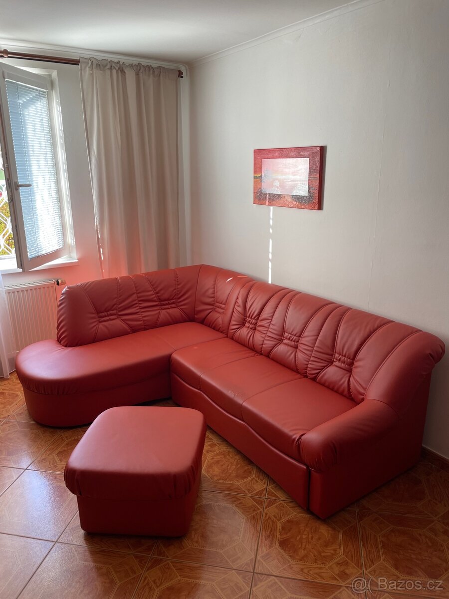 Rozkládací sedačka + taburet