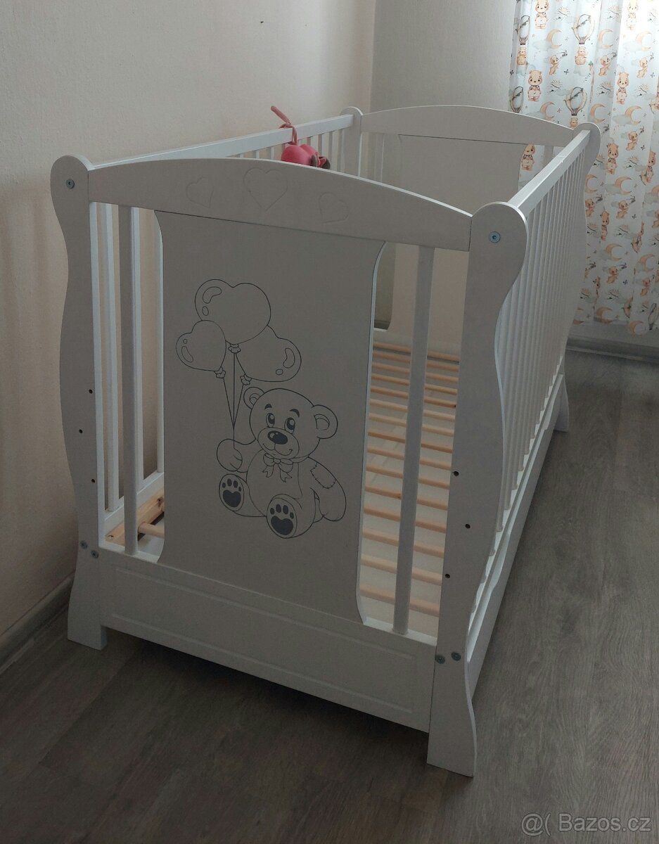 Dětská postýlka s matrací