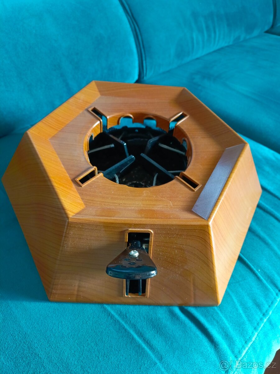 Stojan na vánoční stromek