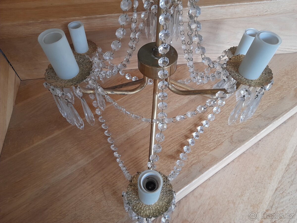 křišťálový lustr