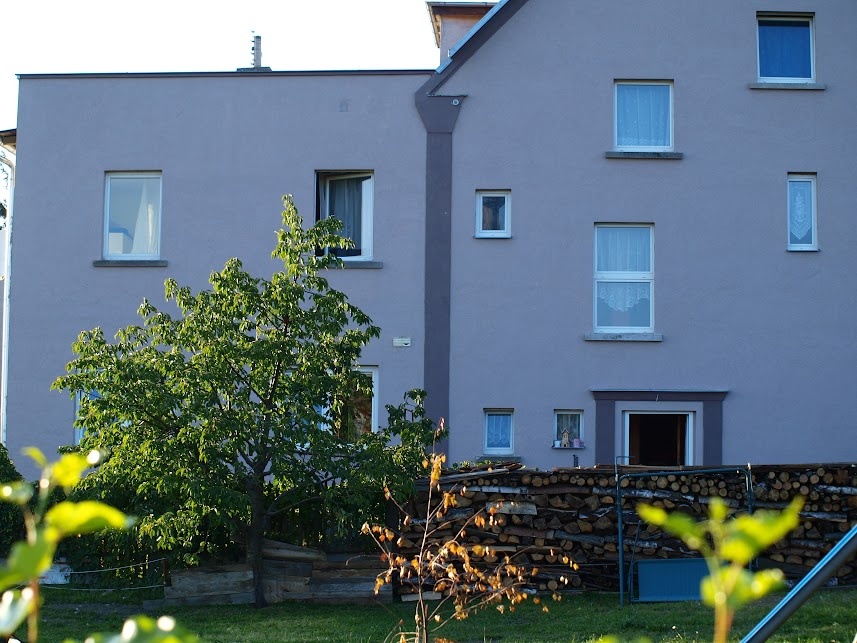 Pěkní prostorný bytoví dum v žádané klidné lokalitě