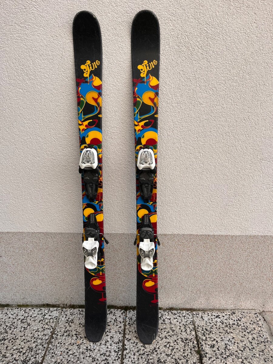 Dětské freestyle lyže 123 cm