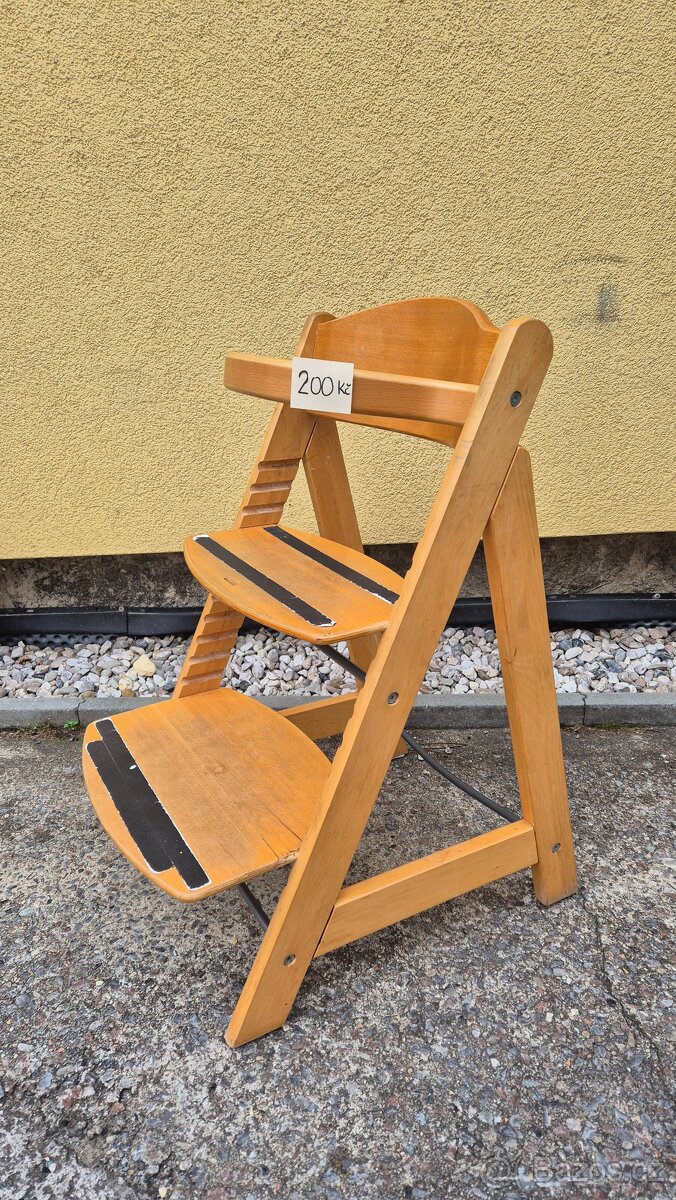 Rostoucí židlička