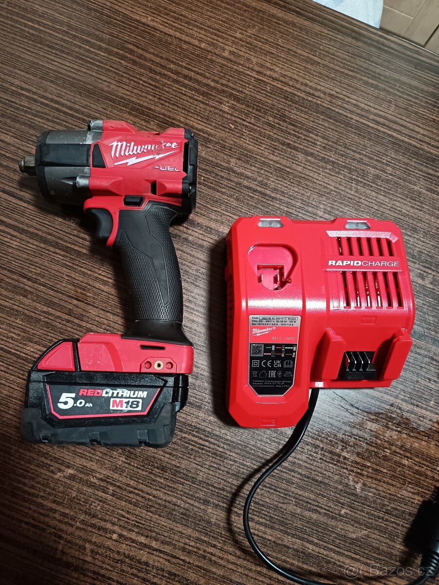 Rázový utahovák MILWAUKEE