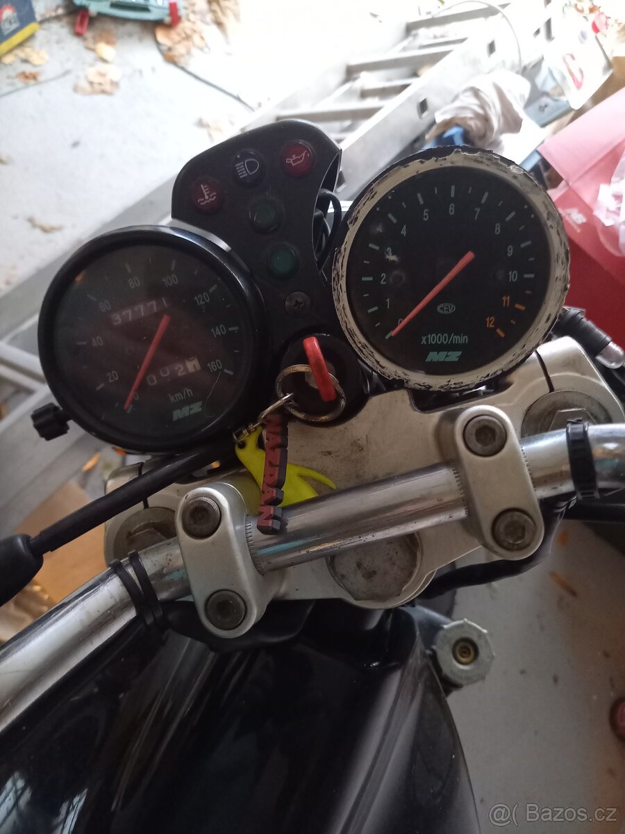 Koupím otáčkoměr na MZ 125 RT