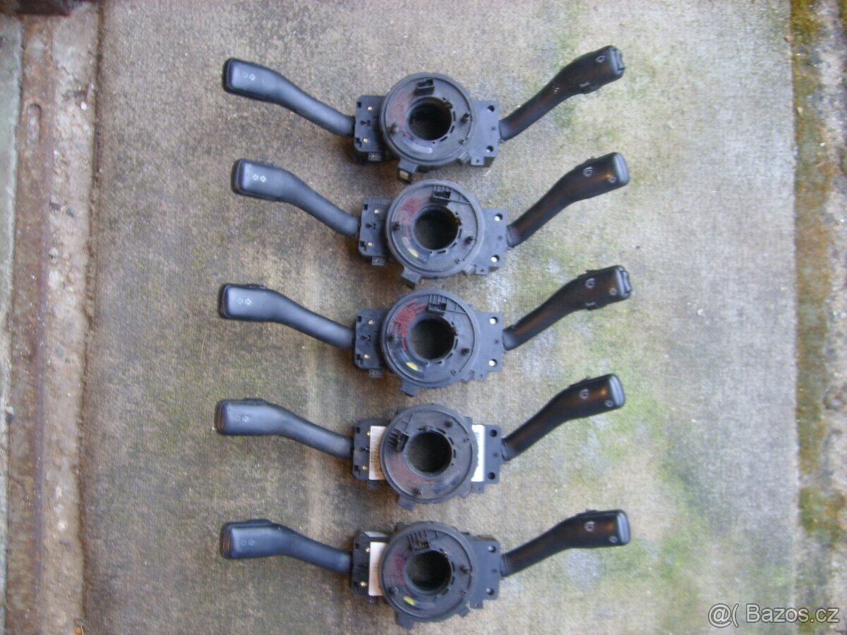 Prodám na Škoda Octavia I 1996-2000 lambdy, nádobku,panty.