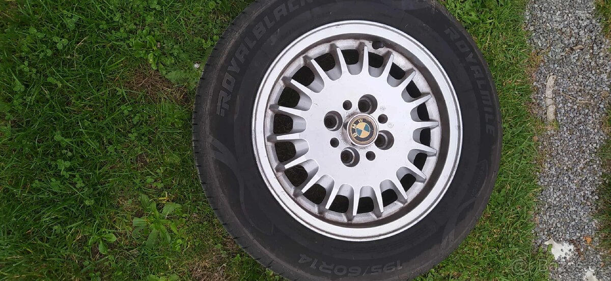 Litá kola BMW E30
