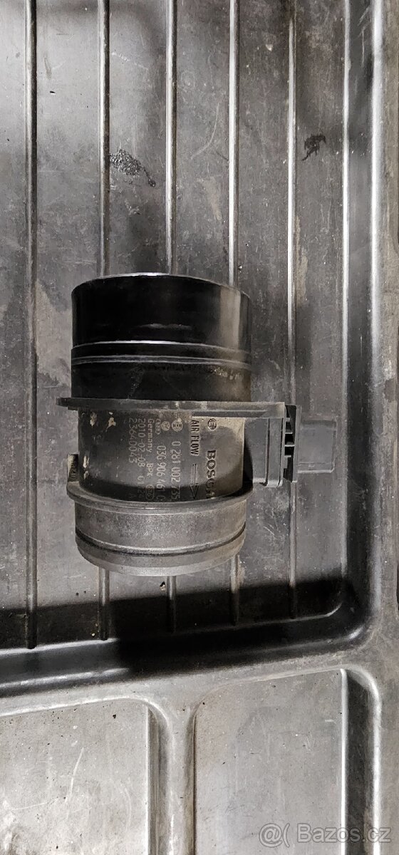 Váha vzduchu 2.0l 103kw 03G 906 461C