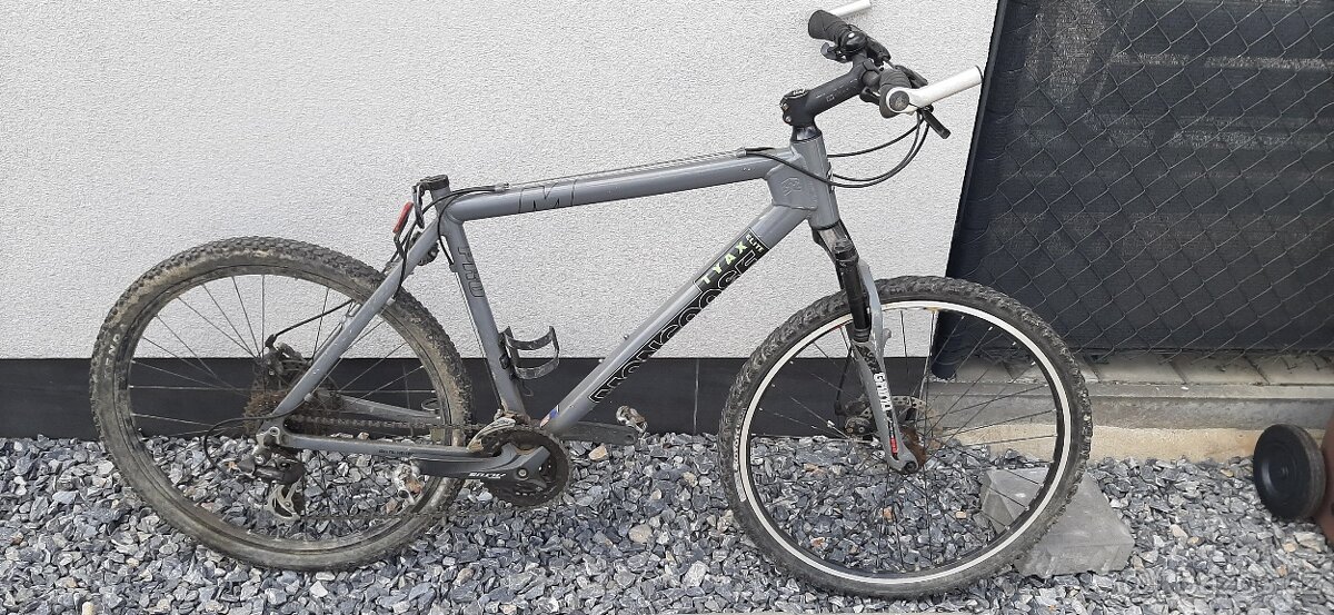 Horské kolo Mongoose R26