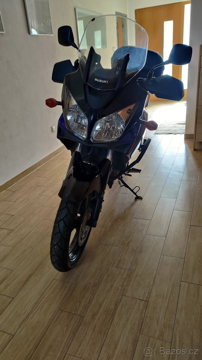 Suzuki V-STROM 650 2006 pouze 25500km