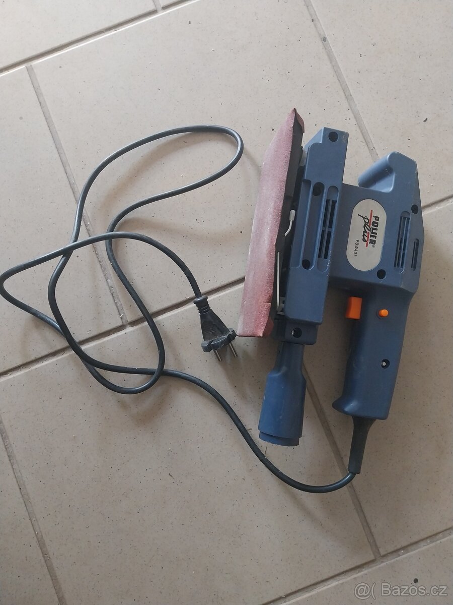 Elektrická vibrační bruska