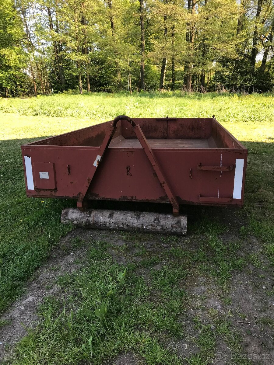 Prodam kontejner d 450 s 220 hak 1m cena 35000