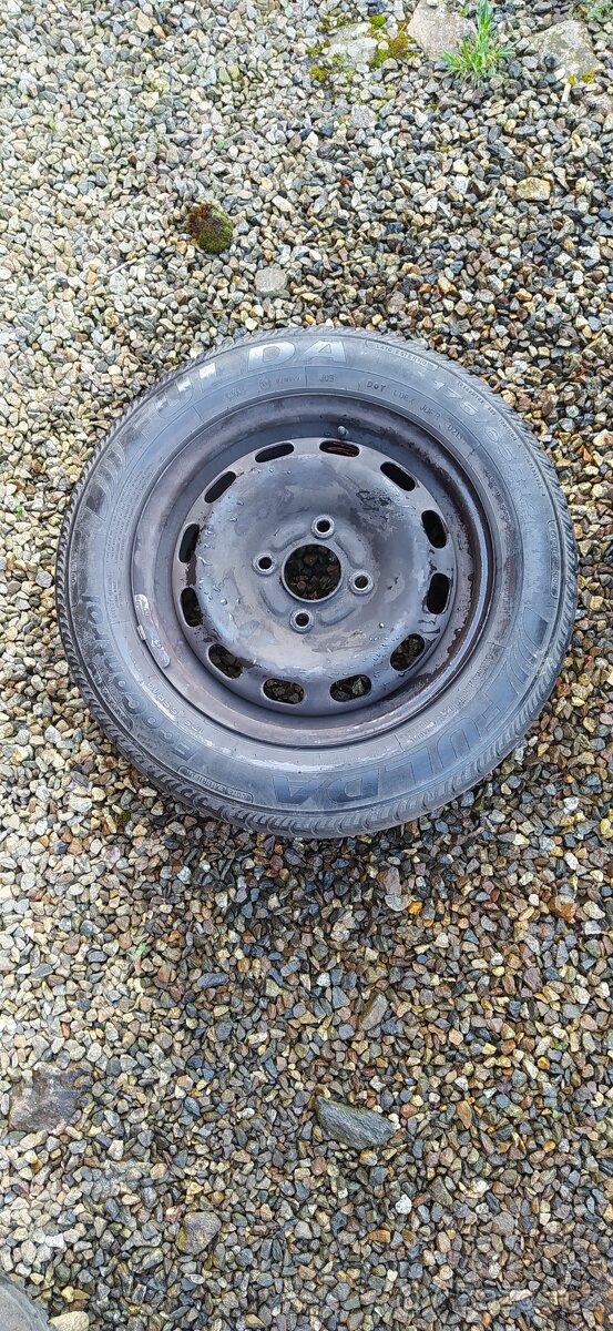 Letní kola 175/65R14 Ford Fiesta