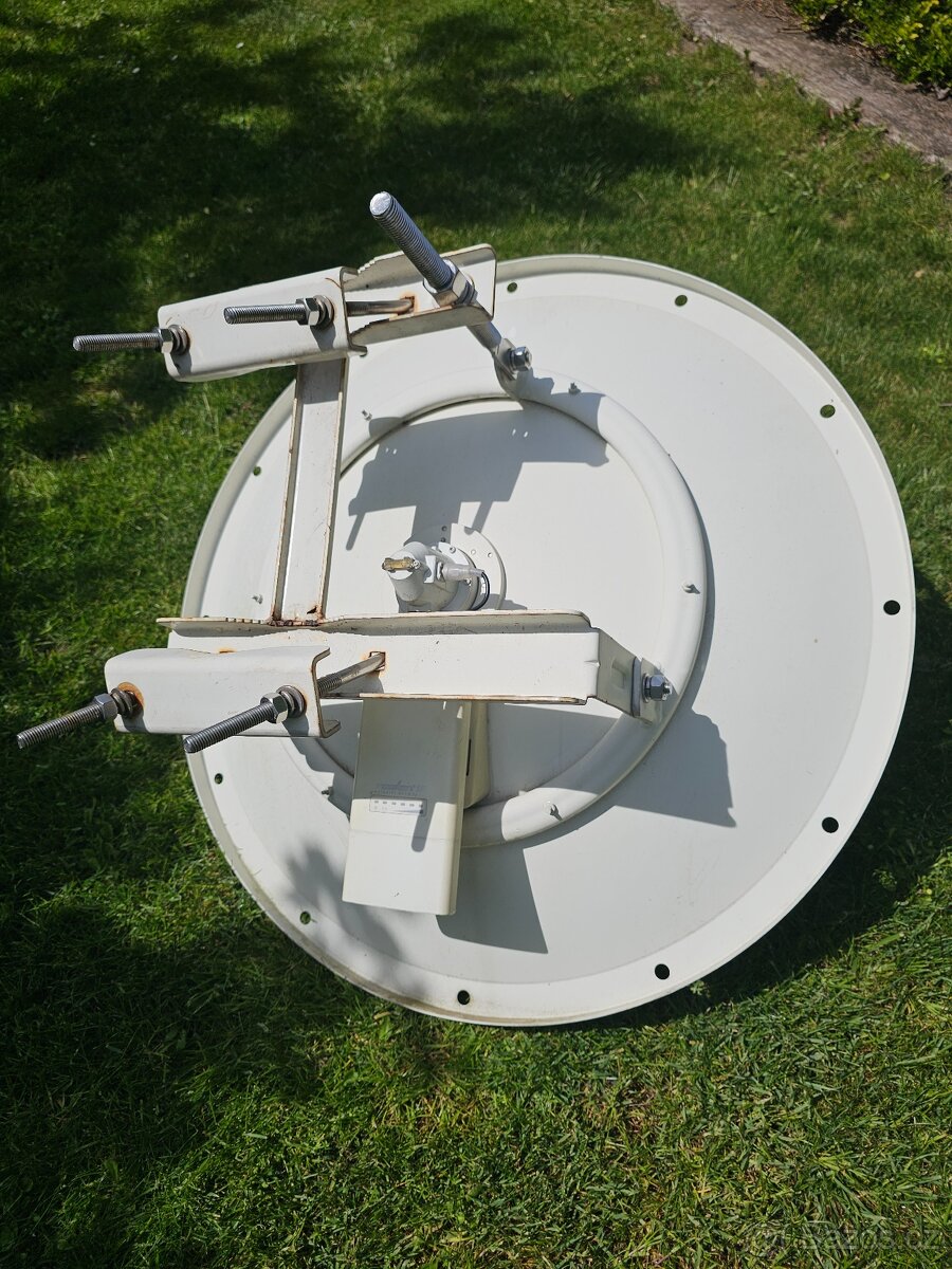 UBIQUITI ROCKET-M5