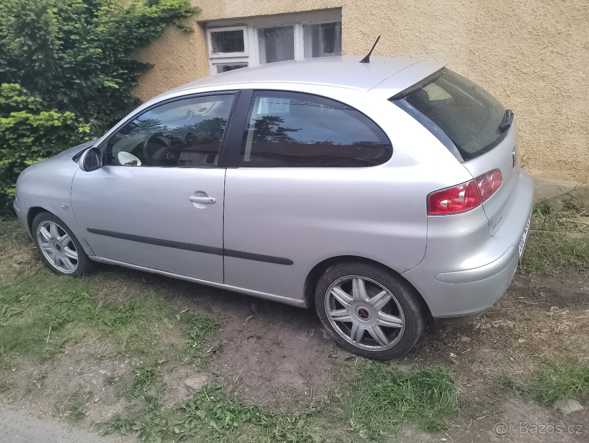 Seat ibiza 1,4 55kw 2001