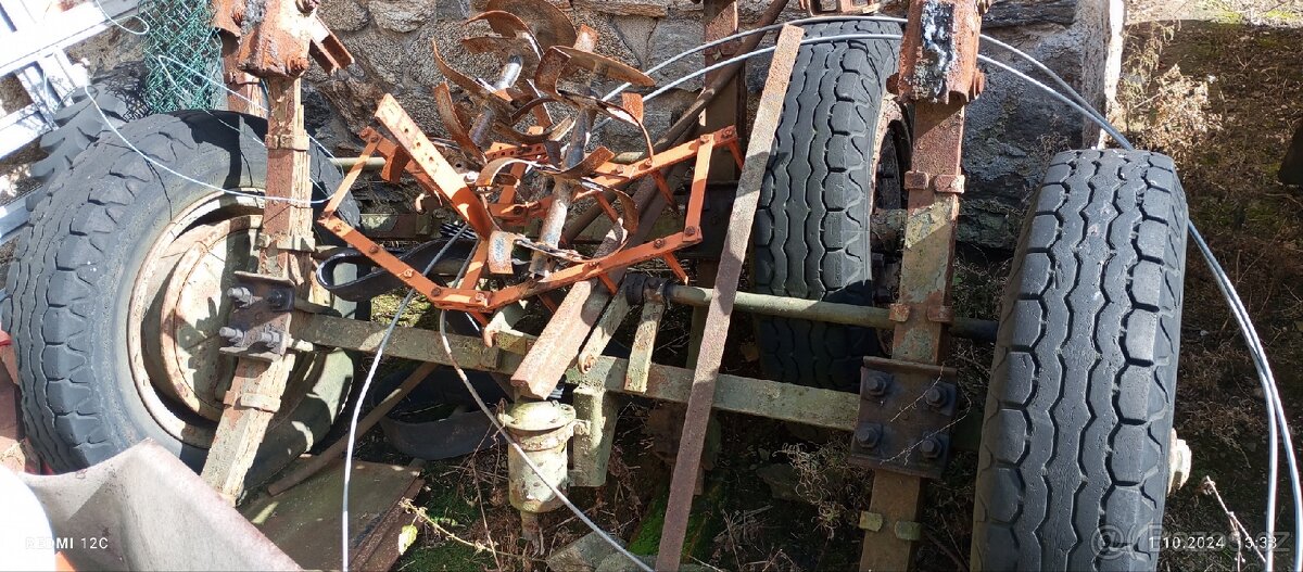 Nápravy na vlek BSS A3V + točna brzdové bubny na vlek VL3.5