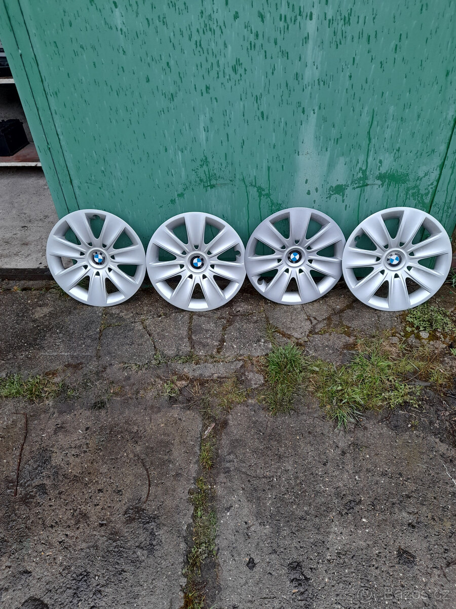 Prodám ozdobné poklice 16" BMW 3