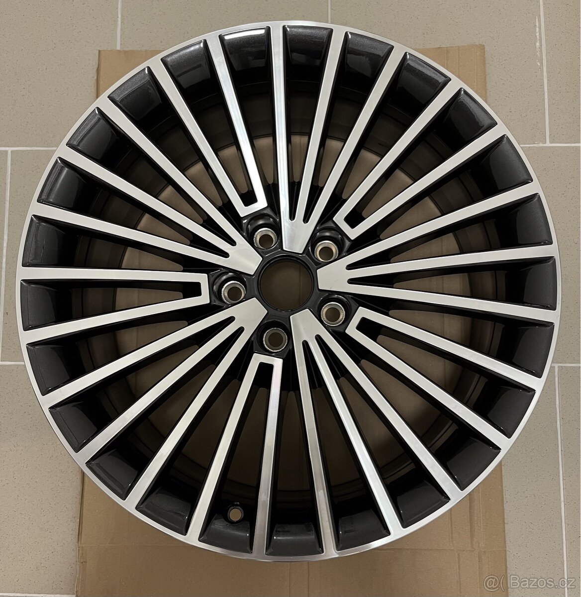 Alu kolo CEPEUS 19" Superb III