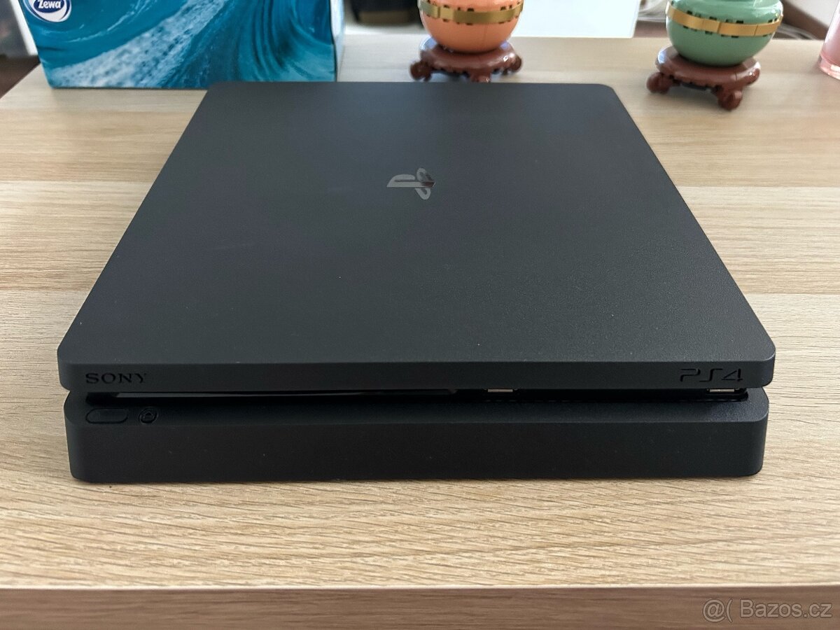 PlayStation 4, 1TB Slim