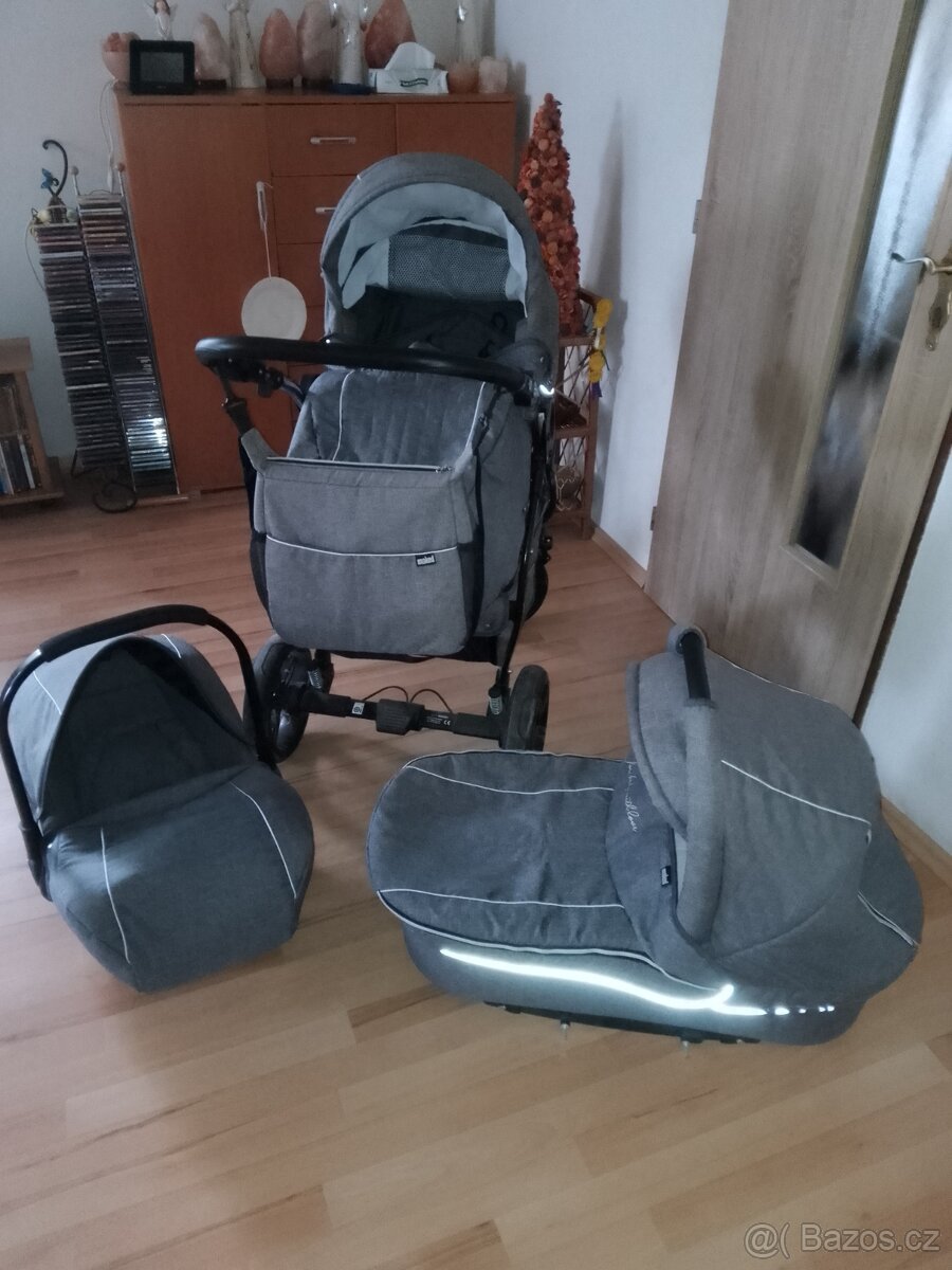 Prodám kočárek trojkombinace