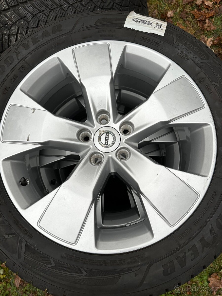 Alu kola VOLVO XC 40 II. V90 e18 zánovní sada zimní