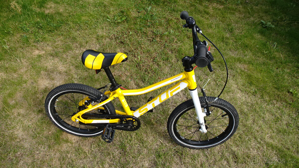 Ultralehké dětské kolo STUF LW 16