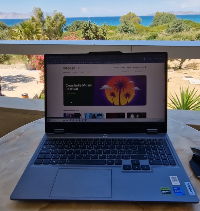Lenovo LOQ 15IRX9 - Type 83DV