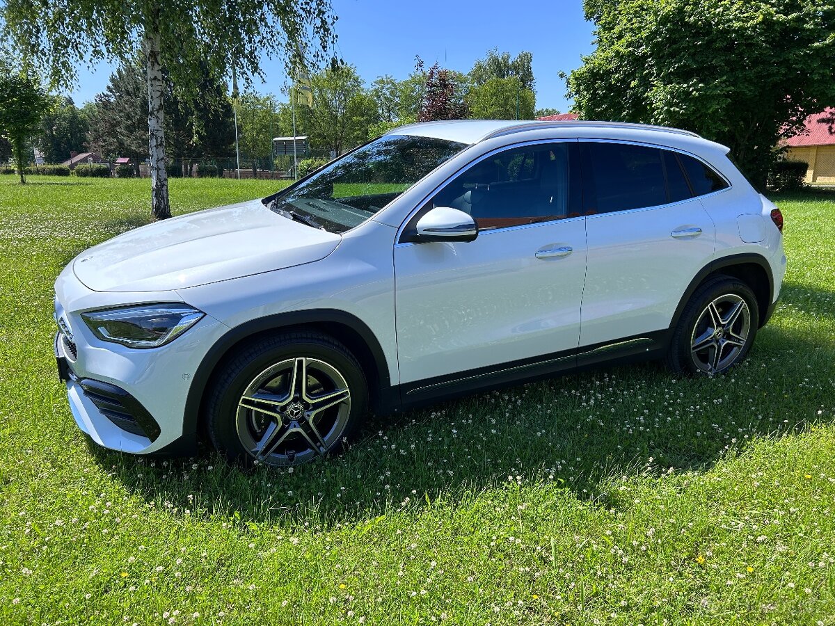Mercedes GLA 250 E najeto 65 tis