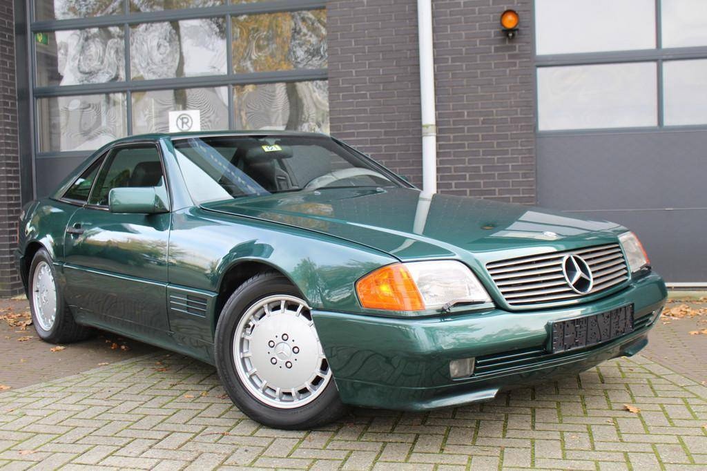 Mercedes-Benz SL 500 V8 Hardtop z roku 1989