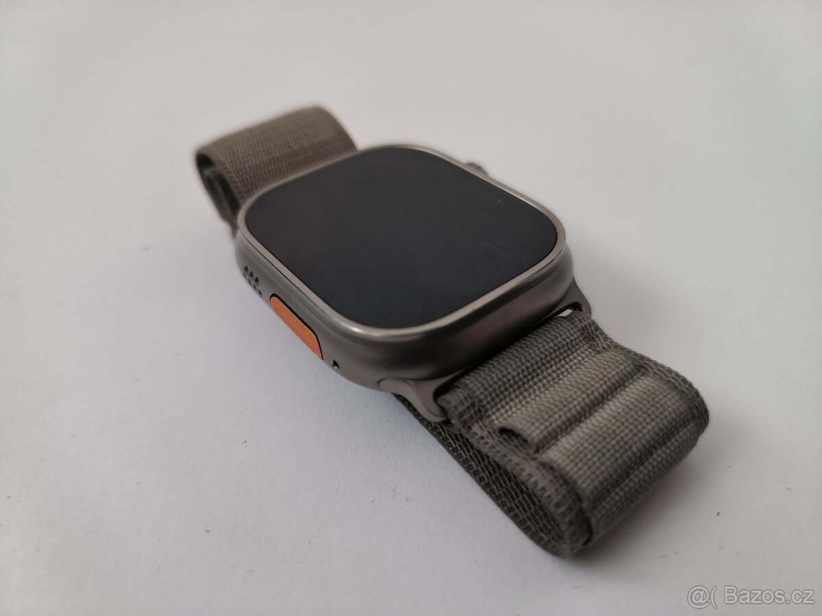 apple watch Ultra 2 49mm / Batéria 91%