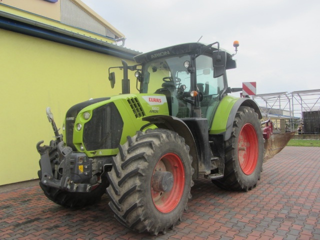 Traktor CLAAS ARION 660 A HROBKOVAČ