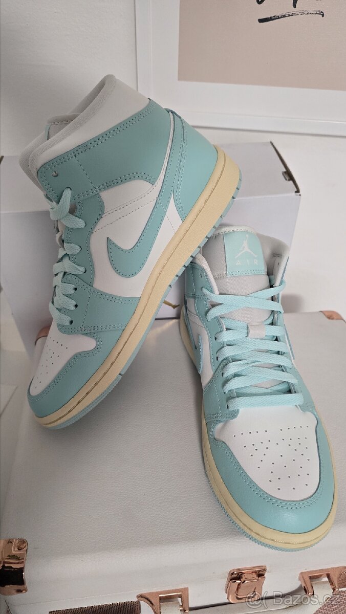 Nike Air Jordan 1 mid 39eu