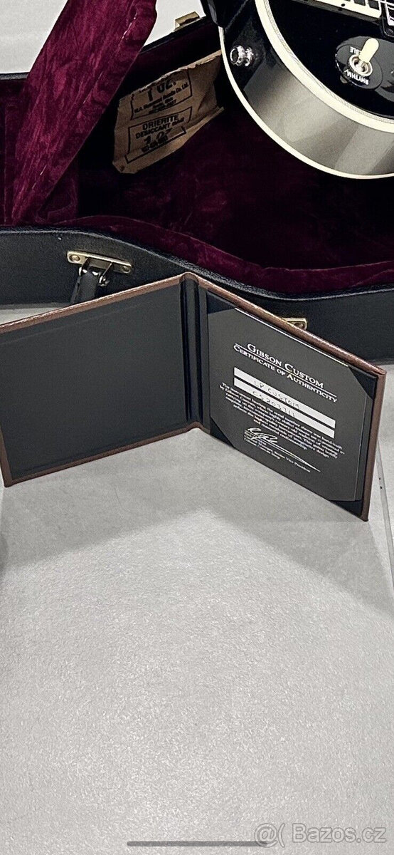 Gibson Les Paul Custom Silverburst z roku 2012