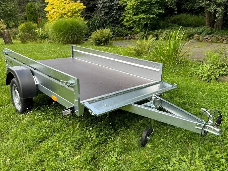 AKCE - Sklopný přívěs 252x130 cm, 130 km/h, 750 kg