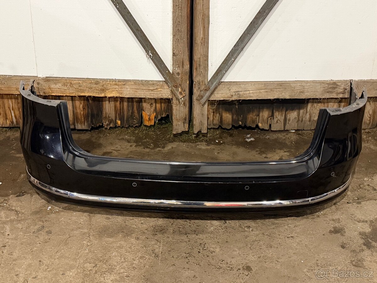 Volkswagen Passat B7 kombi zadní nárazník