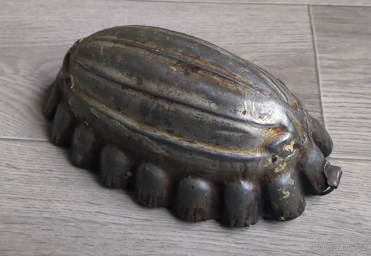 Starožitná KUCHYŇSKÁ FORMA