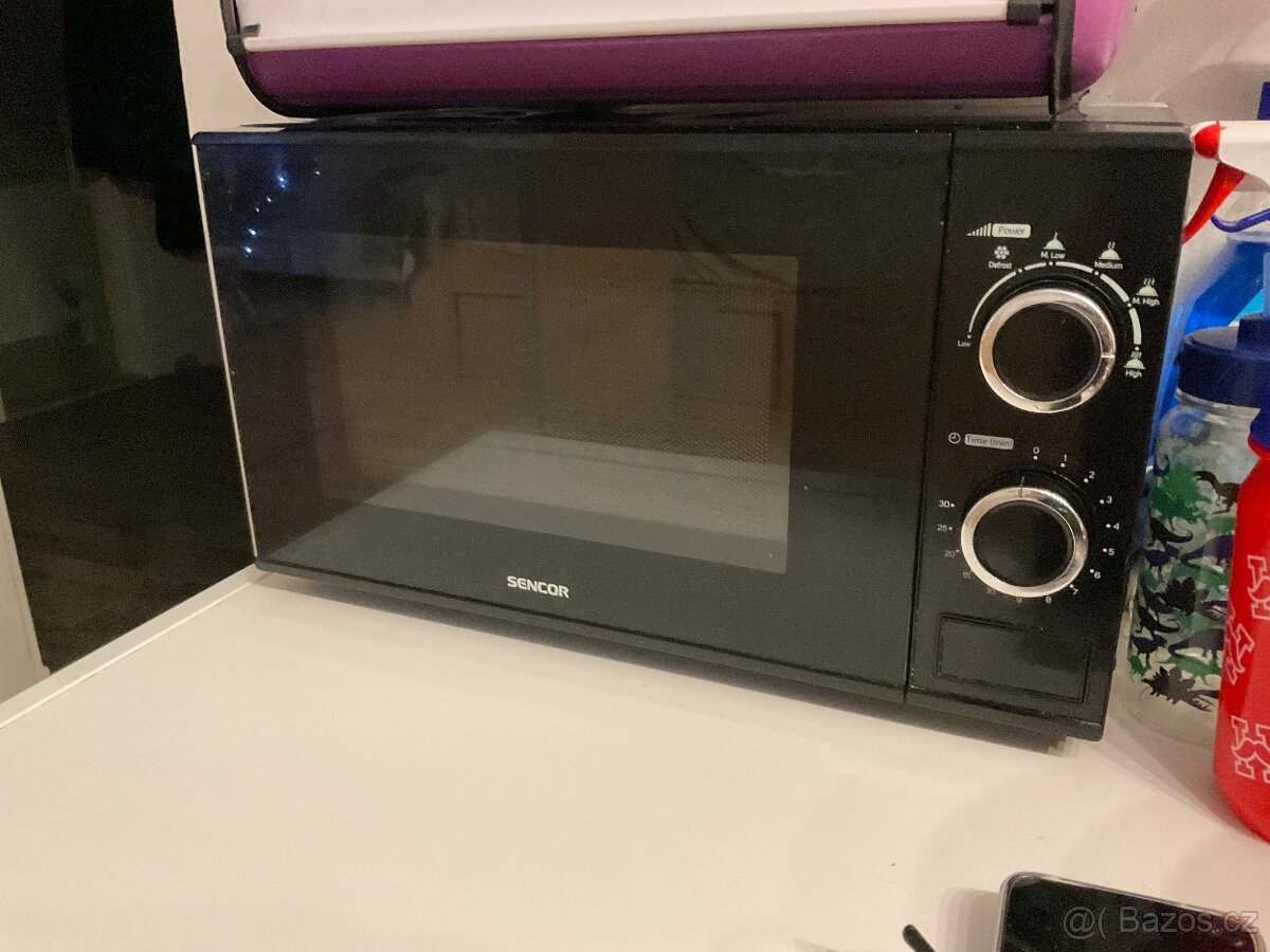 Mikrovlnná trouba Sencor jako nová